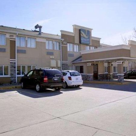 Quality Inn & Suites Des Moines Airport Dış mekan fotoğraf