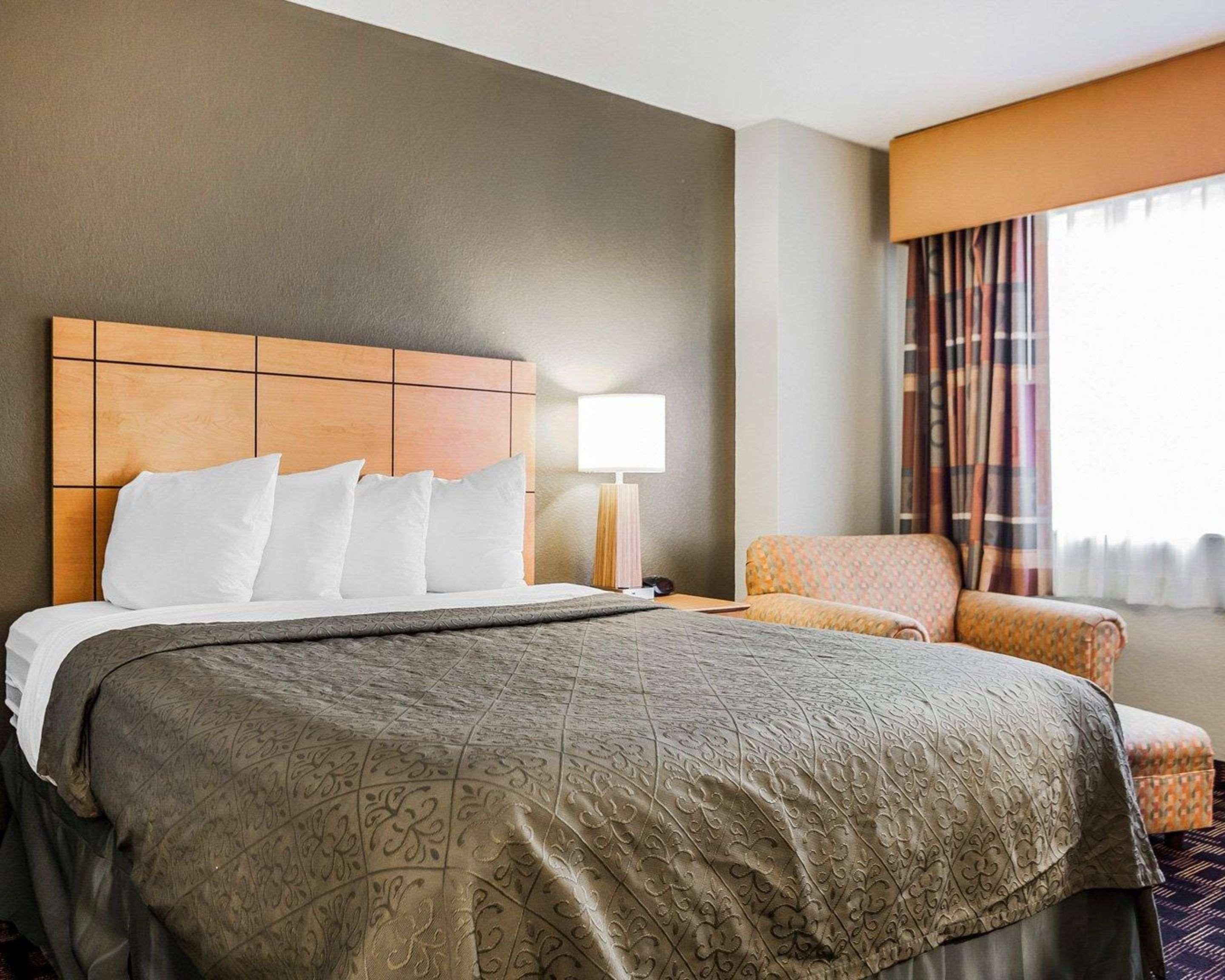 Quality Inn & Suites Des Moines Airport Dış mekan fotoğraf