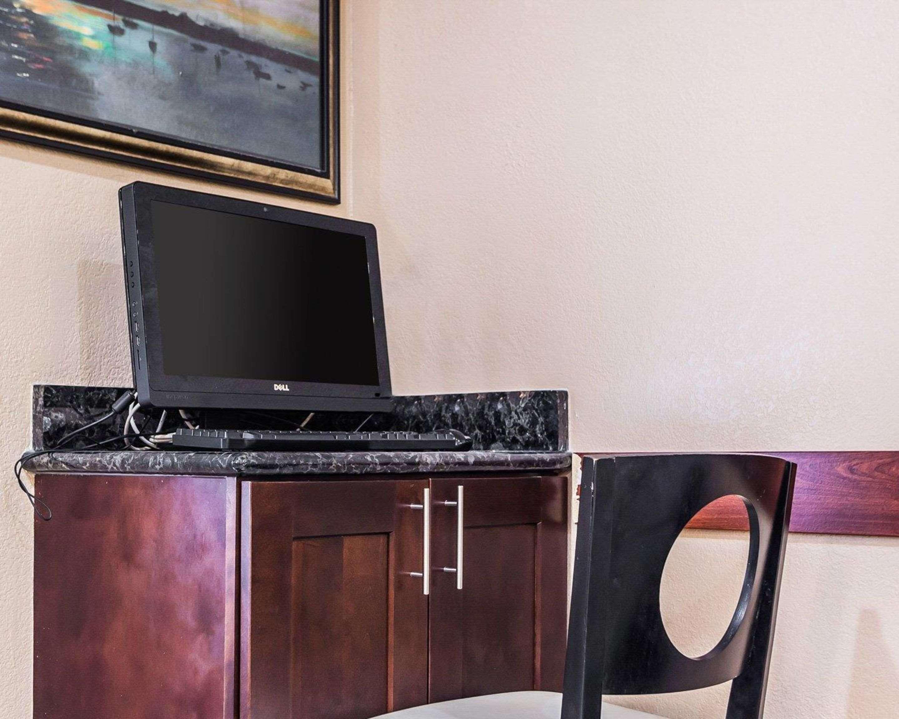 Quality Inn & Suites Des Moines Airport Dış mekan fotoğraf