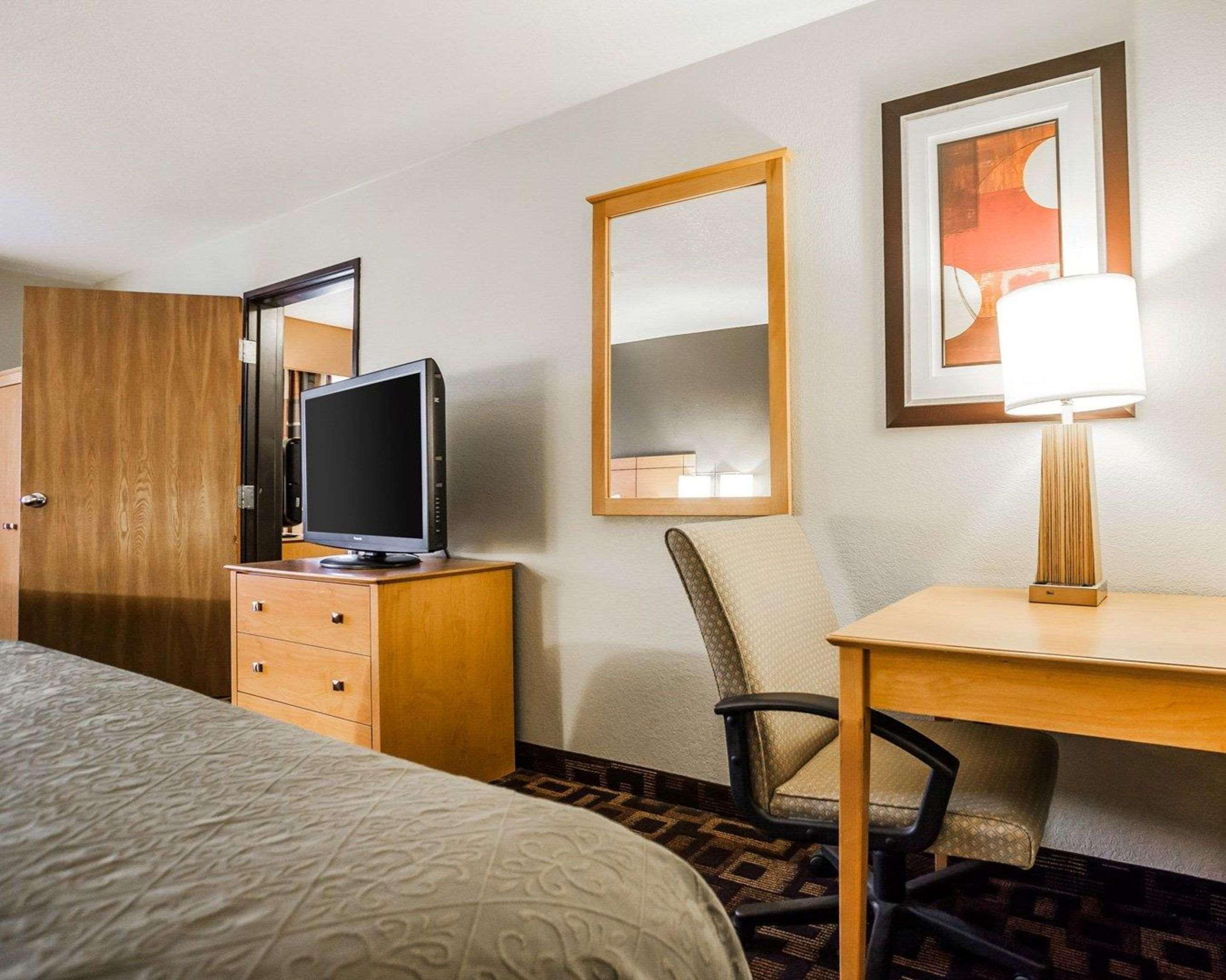 Quality Inn & Suites Des Moines Airport Dış mekan fotoğraf