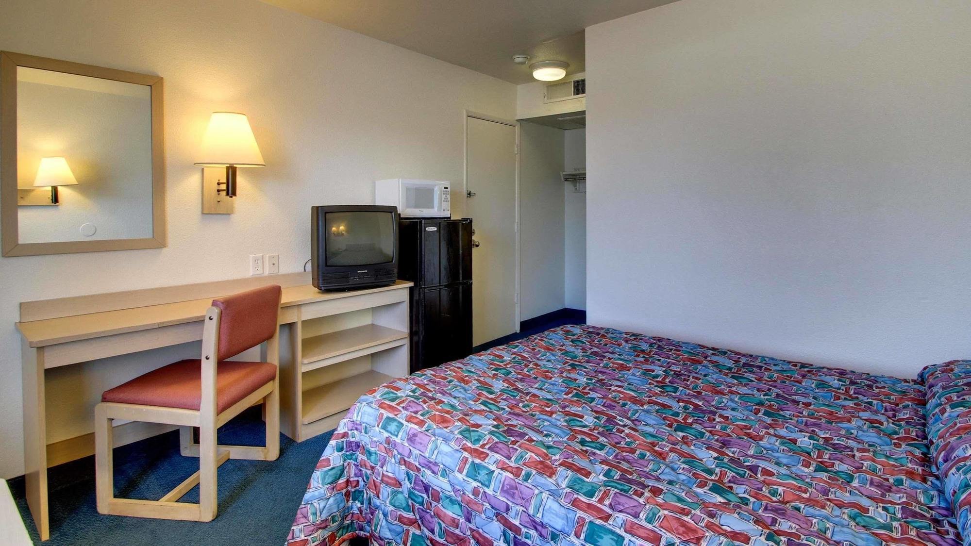 Quality Inn & Suites Des Moines Airport Dış mekan fotoğraf